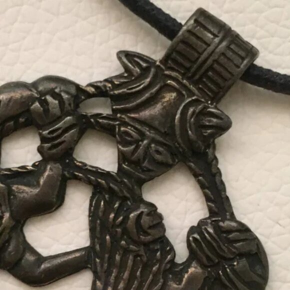Trickster Loki's Binding Norse Viking Brassy Pendant - Picture 5 of 10